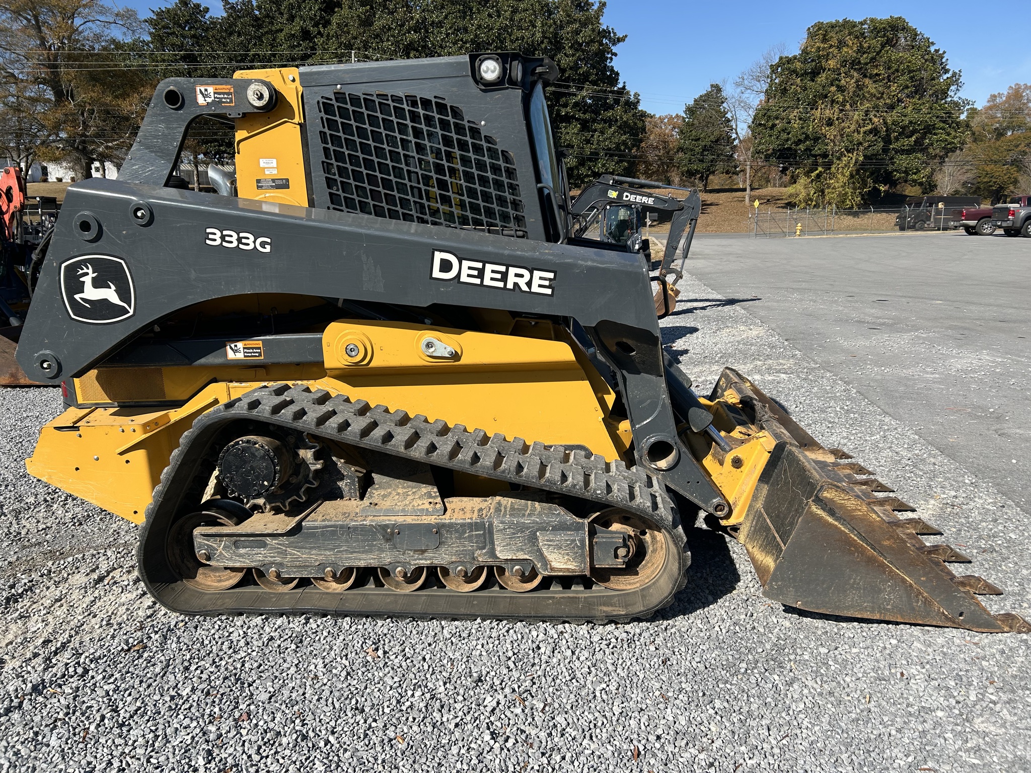 2024 John Deere 333G Image 2