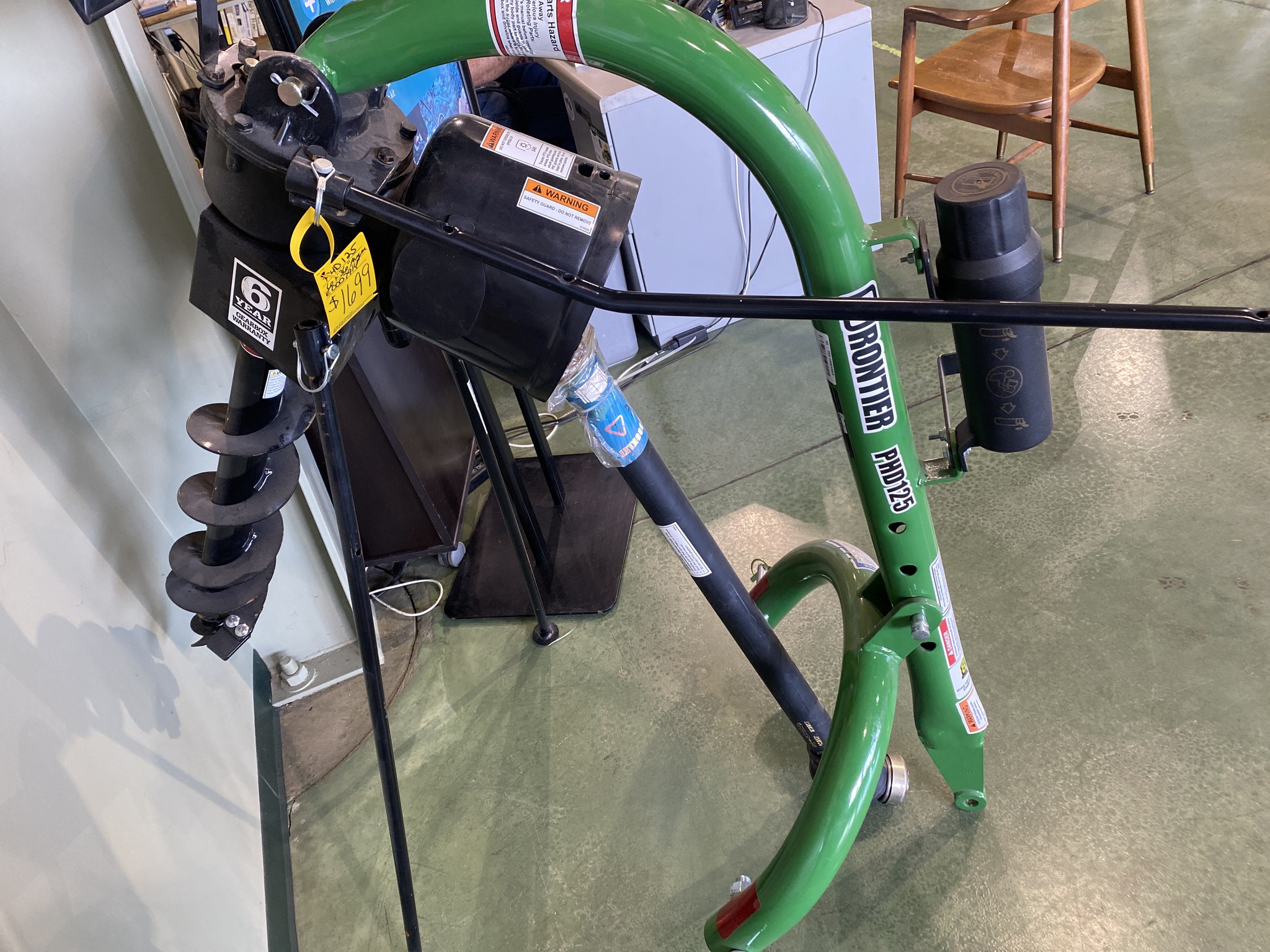 2025 Frontier PHD125 Image 2