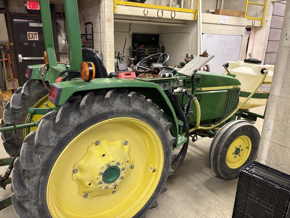 Photo of 2005 John Deere 990