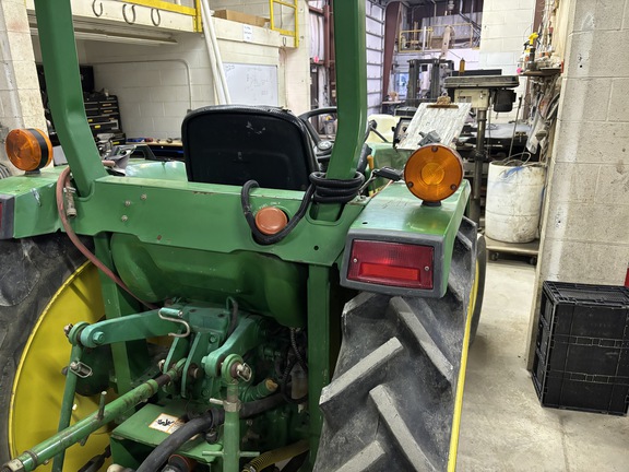 Photo of 2005 John Deere 990