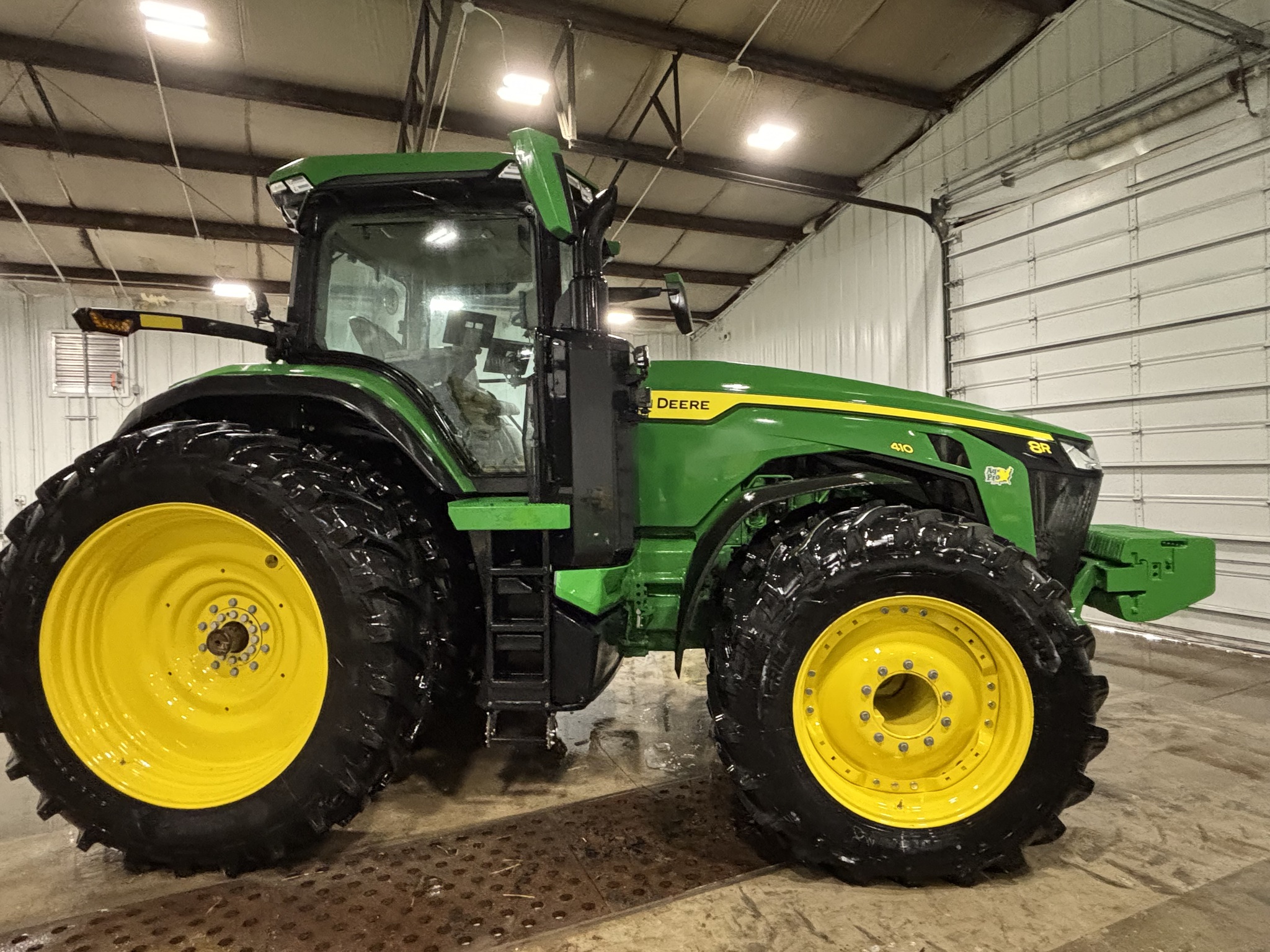 2024 John Deere 8R 410 Image 5