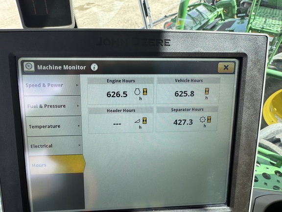 Used 2023 John Deere X9 1000 Combines at Horizon Ag & Turf in Warburg, AB - Photo8