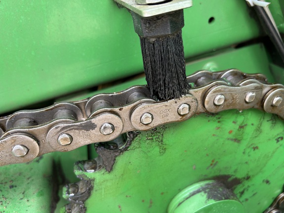 2023 John Deere 560M (5th thumbnail)