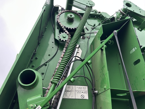2023 John Deere 560M (10th thumbnail)