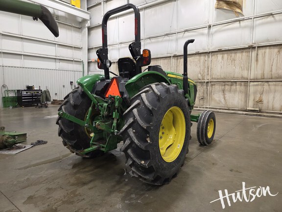 Photo of 2022 John Deere 5055E