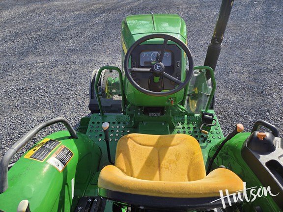 Photo of 2022 John Deere 5055E
