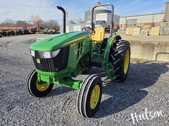 Photo of 2022 John Deere 5055E