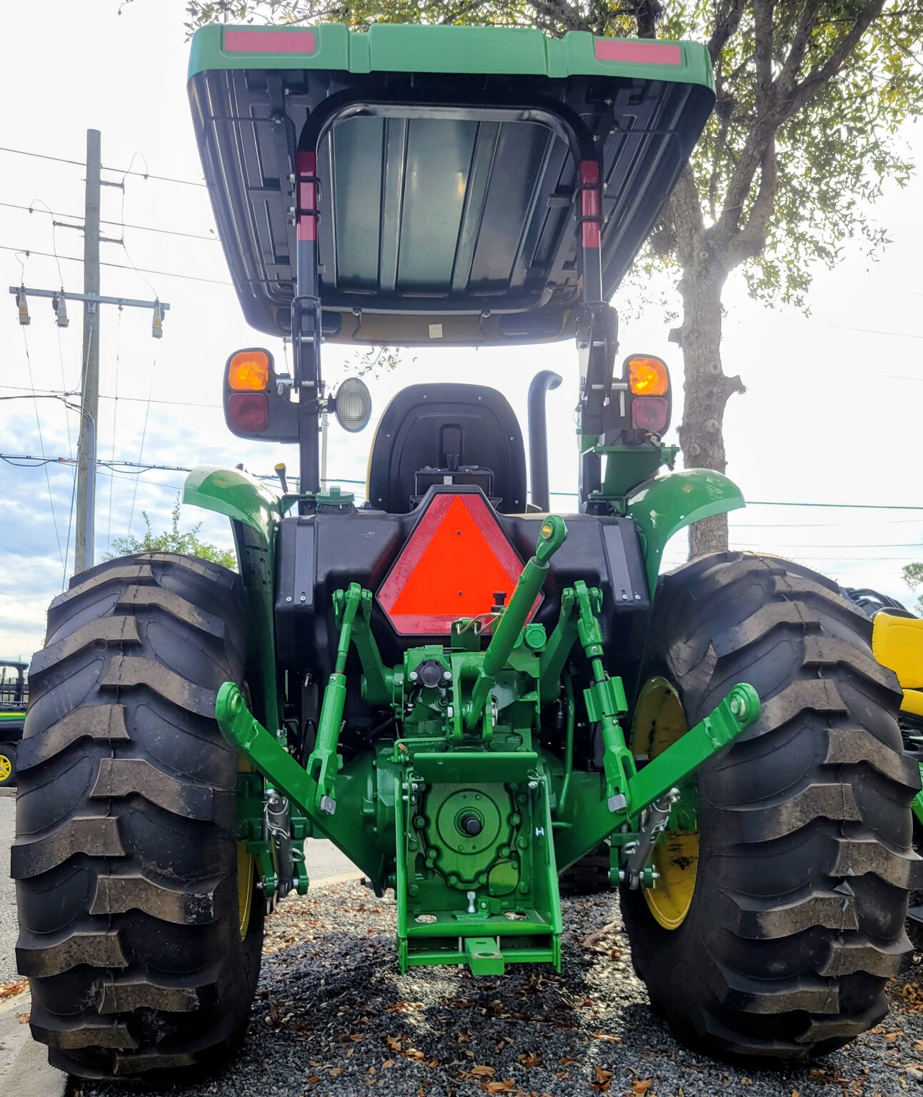 2025 John Deere 5050E Image 3