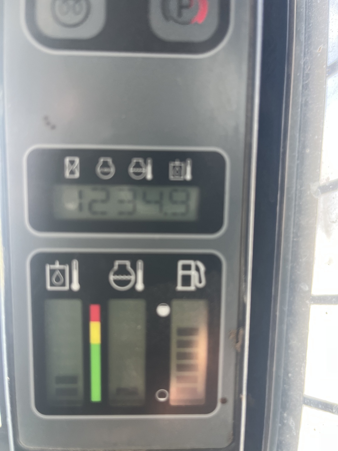 2013 Case SV300 Image 9