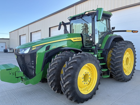 2025 John Deere 8R 370 Used Equipment