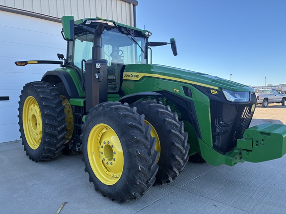2025 John Deere 8R 370 (22nd thumbnail)