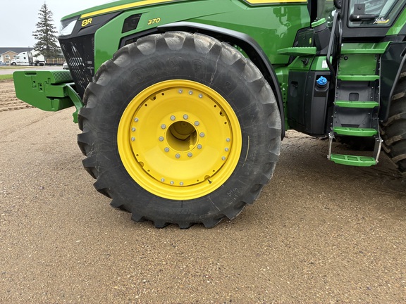 2025 John Deere 8R 370 - Photo9