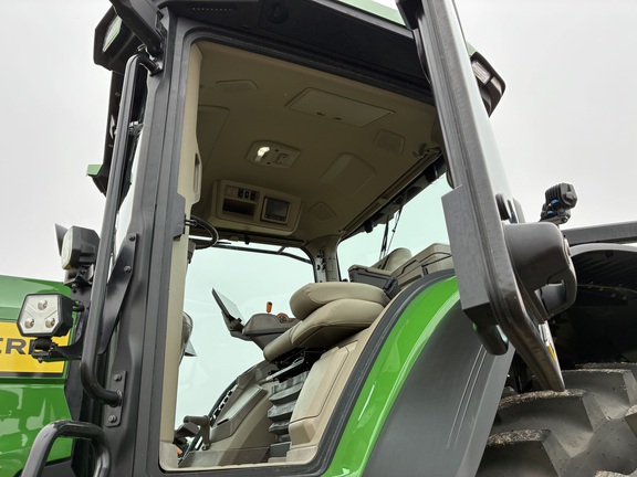 2025 John Deere 8R 370 - Photo37
