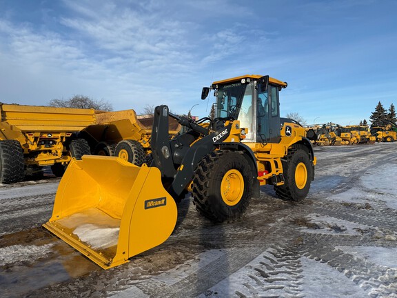 2025 John Deere 544 P