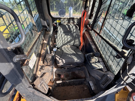2022 John Deere 333G