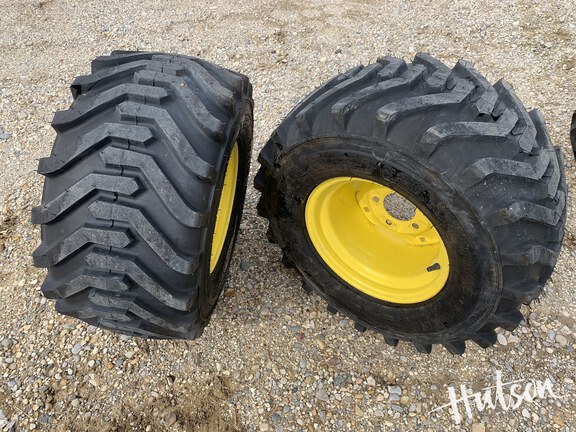 Photo of Carlisle 23x12.00-12