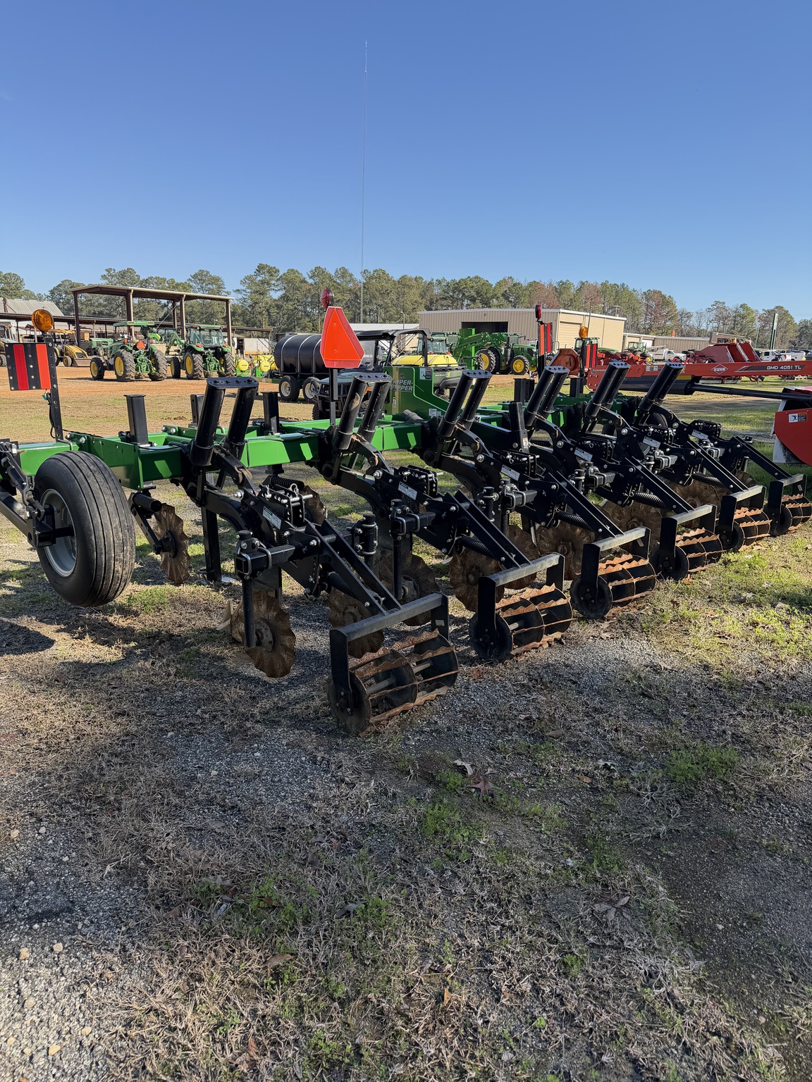 2023 Unverferth 332 Image 4