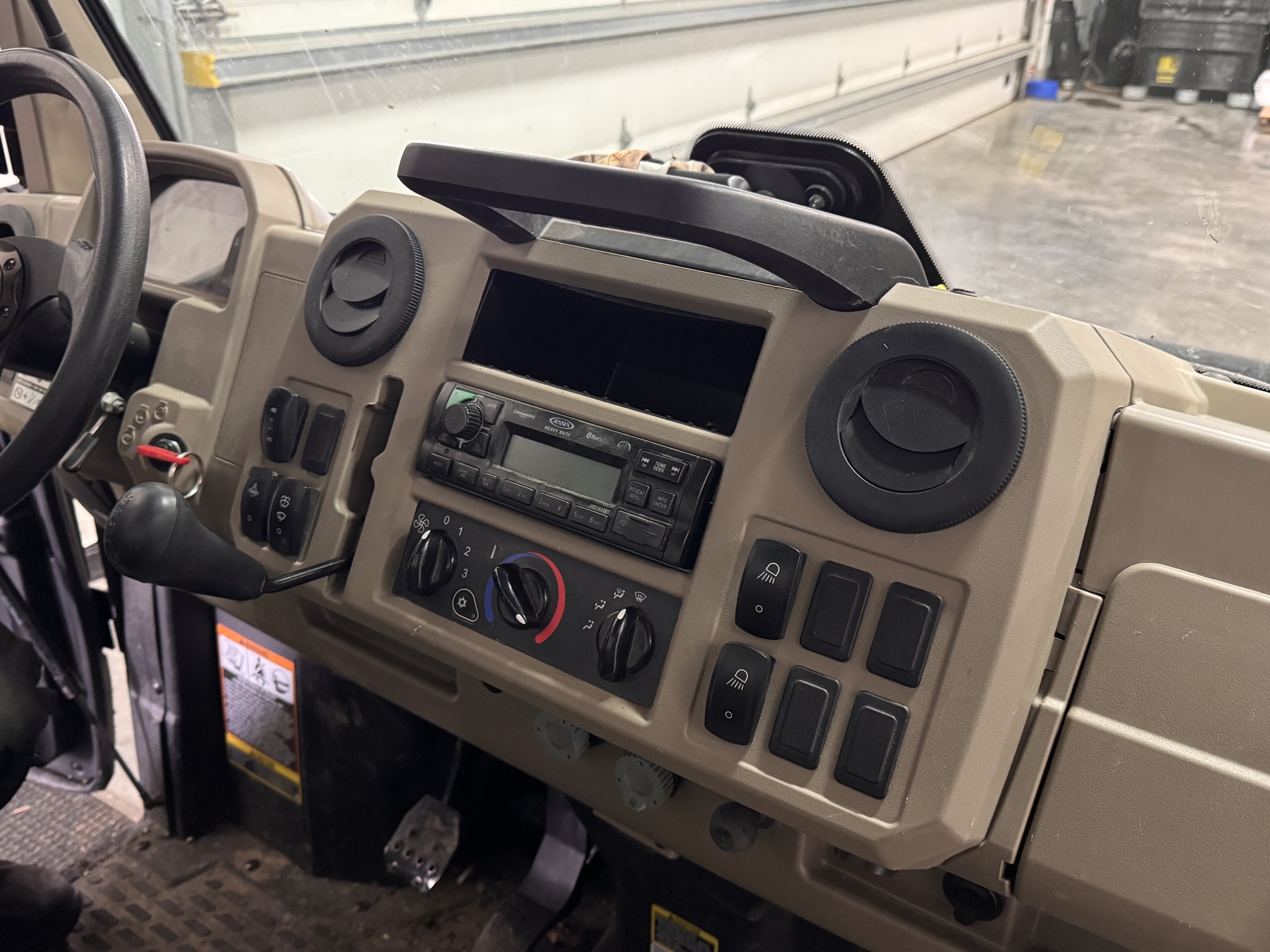  2023 John Deere XUV 835R at Heritage Tractor in Galesburg, IL