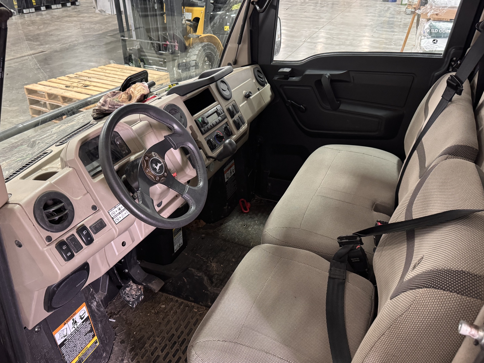  2023 John Deere XUV 835R at Heritage Tractor in Galesburg, IL
