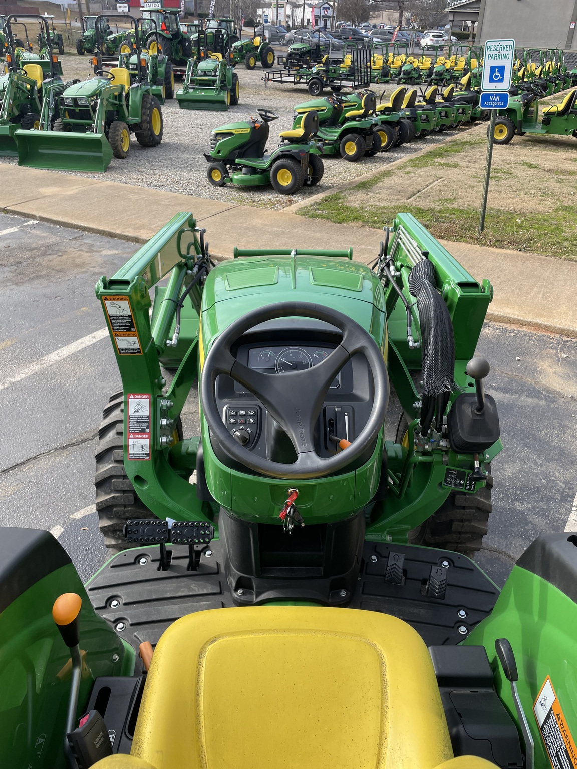 2024 John Deere 4044M Image 9
