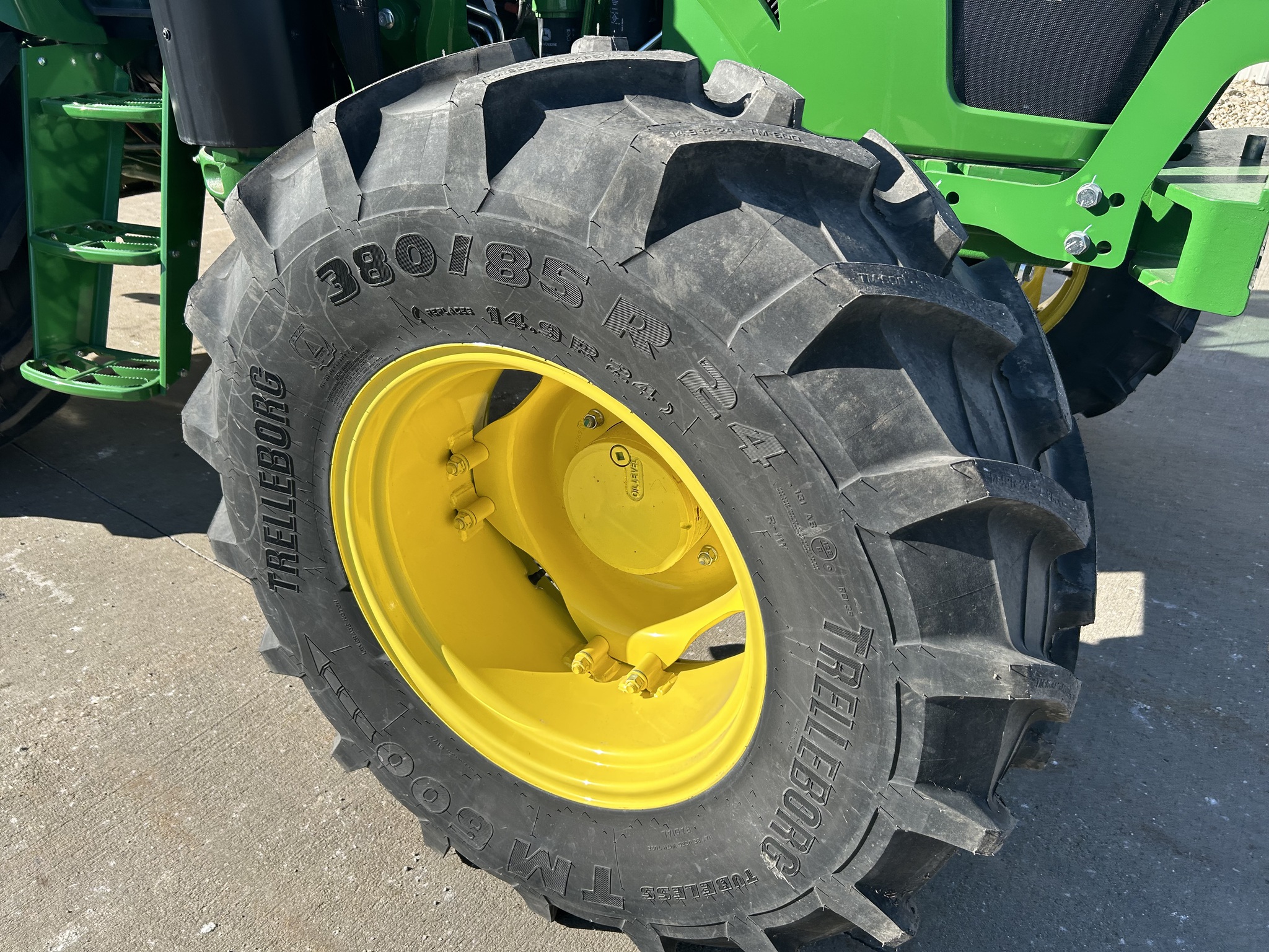  2023 John Deere 6105E at Heritage Tractor in Topeka, KS