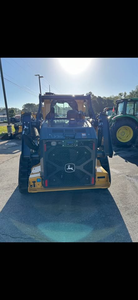 John Deere 331 P Image 4