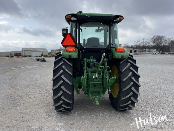 Photo of 2025 John Deere 6135E