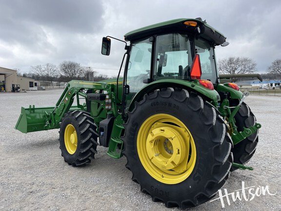 Photo of 2025 John Deere 6135E