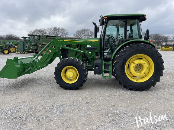 Photo of 2025 John Deere 6135E