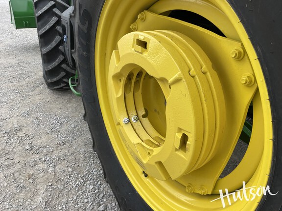 Photo of 2025 John Deere 6135E