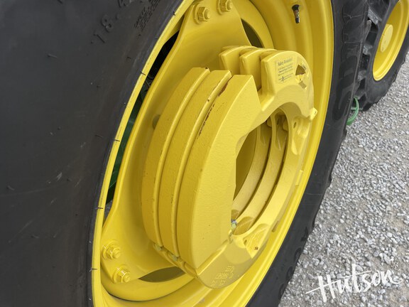 Photo of 2025 John Deere 6135E