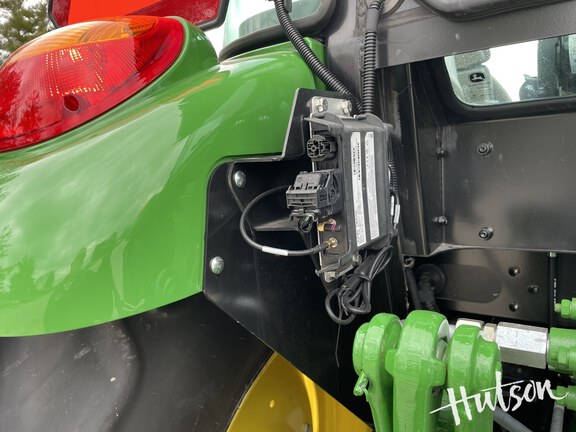 Photo of 2025 John Deere 6135E