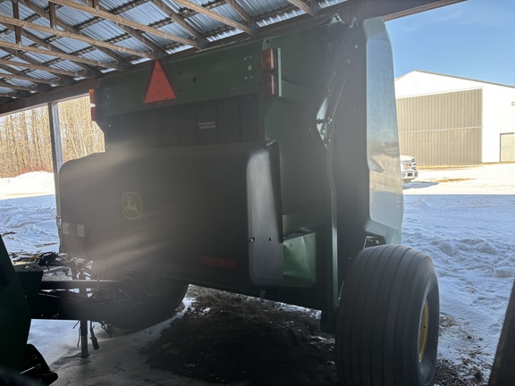 Used 2018 John Deere 560M Round Balers at Horizon Ag & Turf in Lloydminster, AB - Photo3