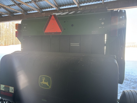 Used 2018 John Deere 560M Round Balers at Horizon Ag & Turf in Lloydminster, AB - Photo11