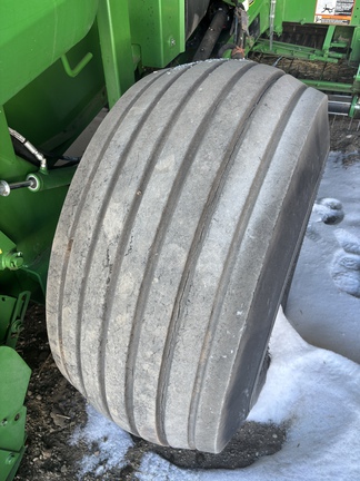 Used 2018 John Deere 560M Round Balers at Horizon Ag & Turf in Lloydminster, AB - Photo13