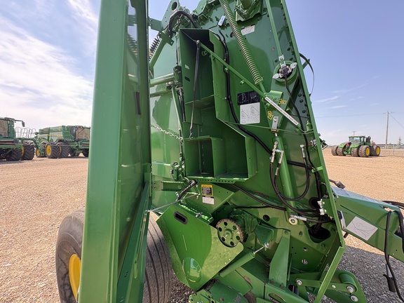 Used 2018 John Deere 560M Round Balers at Horizon Ag & Turf in Lloydminster, AB - Photo8