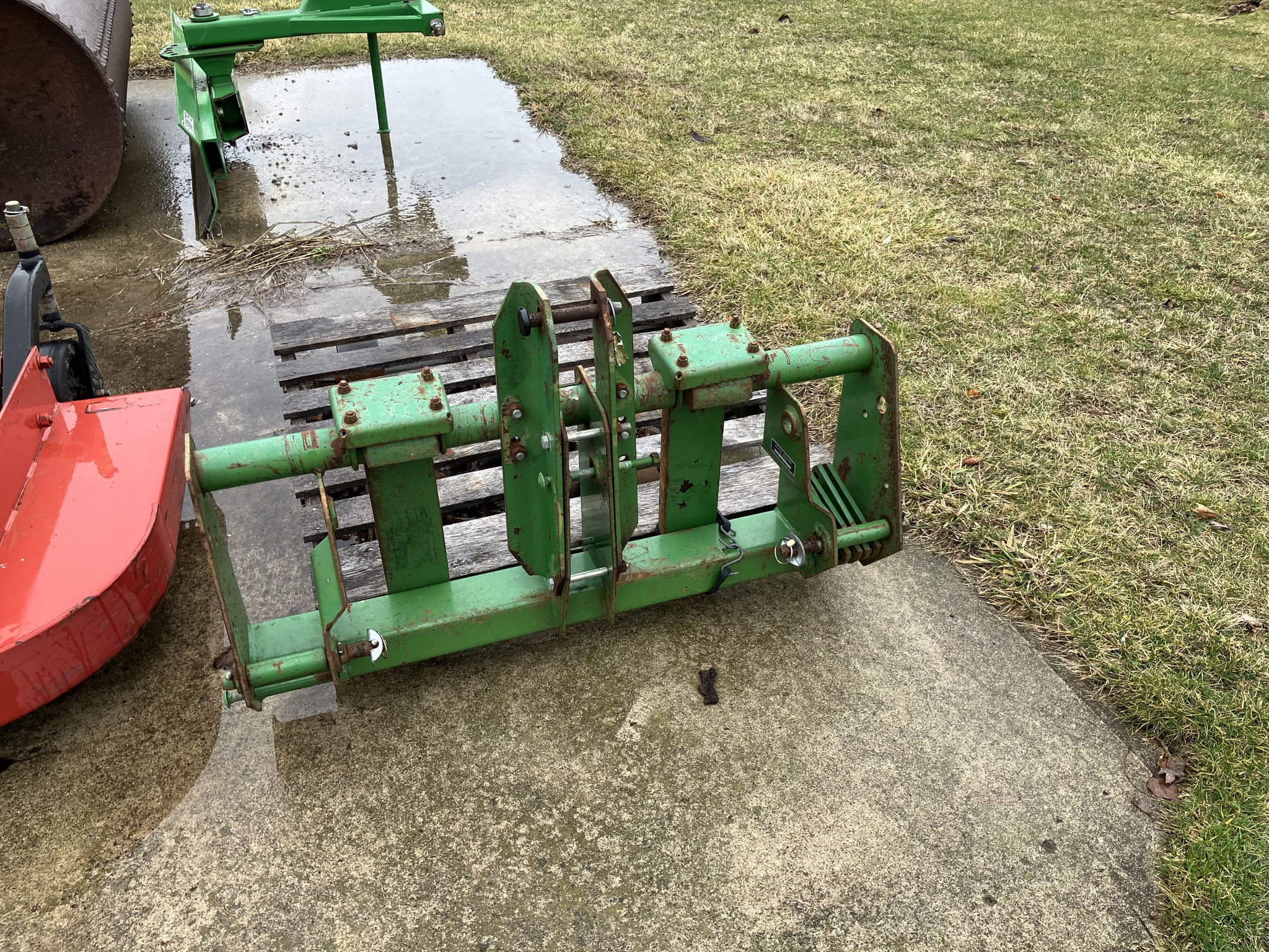 John Deere #27 3pt Pallet Forks Image 3