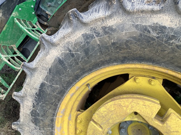 Photo of 2020 John Deere 6120E