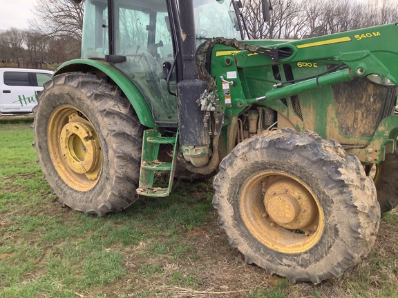 Photo of 2020 John Deere 6120E