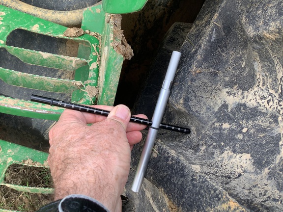 Photo of 2020 John Deere 6120E