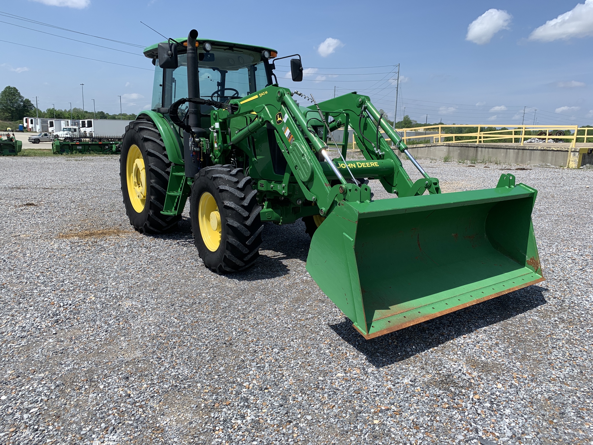 2020 John Deere 6120E