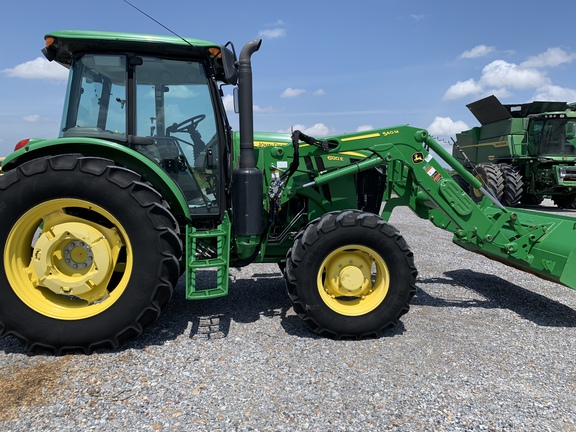 Photo of 2020 John Deere 6120E