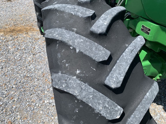 Photo of 2020 John Deere 6120E