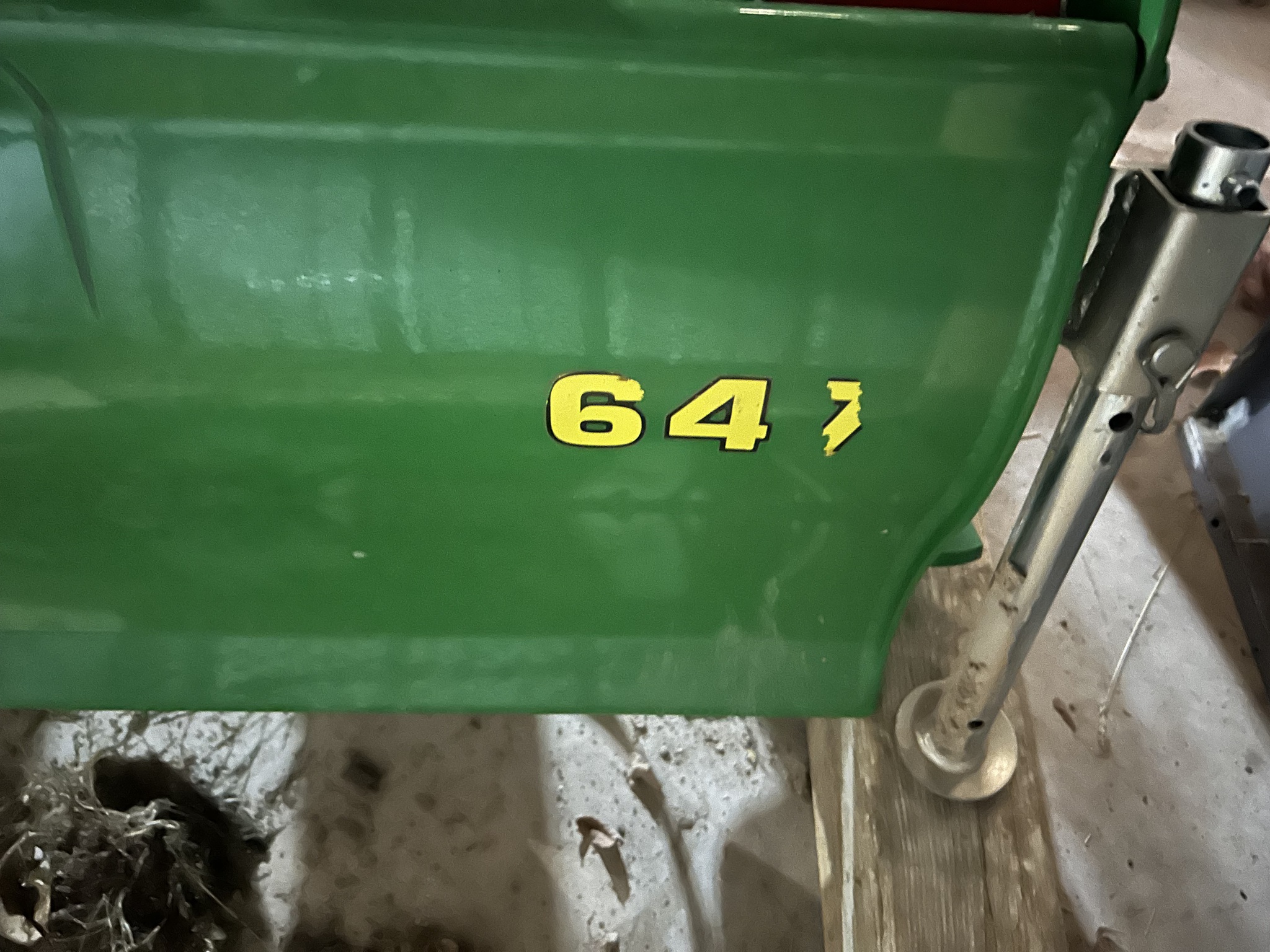 John Deere 647 Image 3