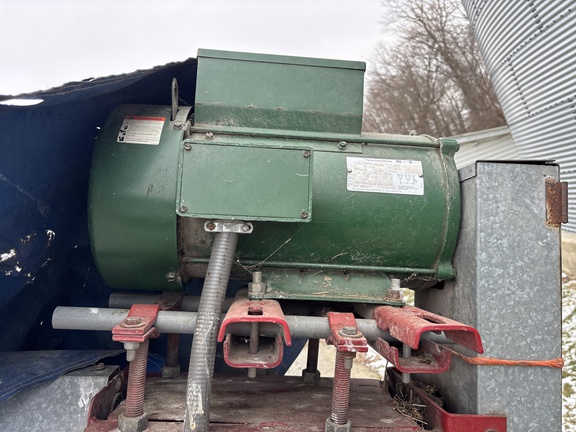 Used -- Hutchinson 10x31 Grain Augers at Koenig Equipment in Anna, OH - Photo5