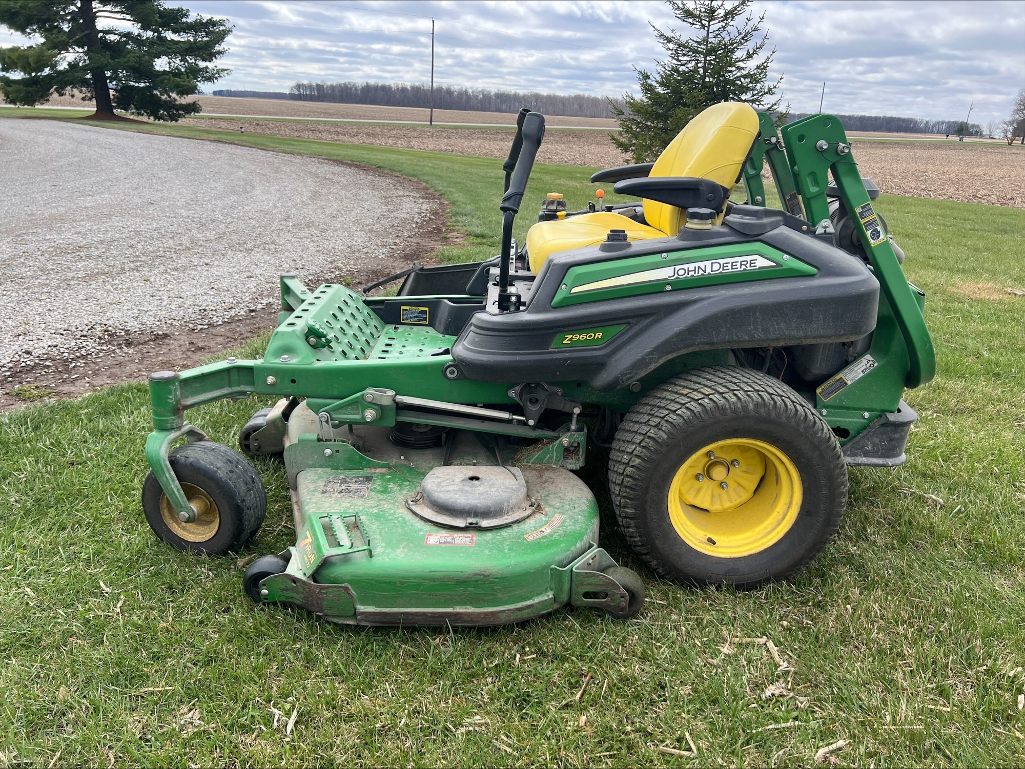 2014 John Deere Z960R Image 3