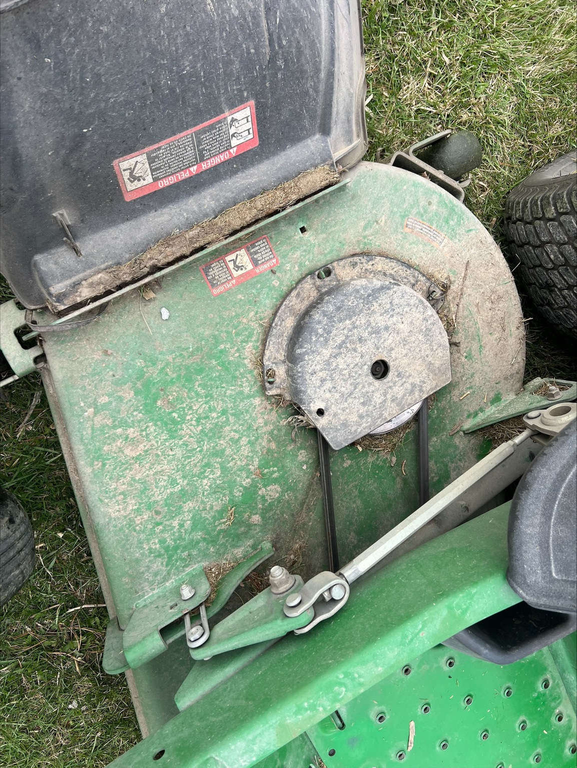 2014 John Deere Z960R Image 10