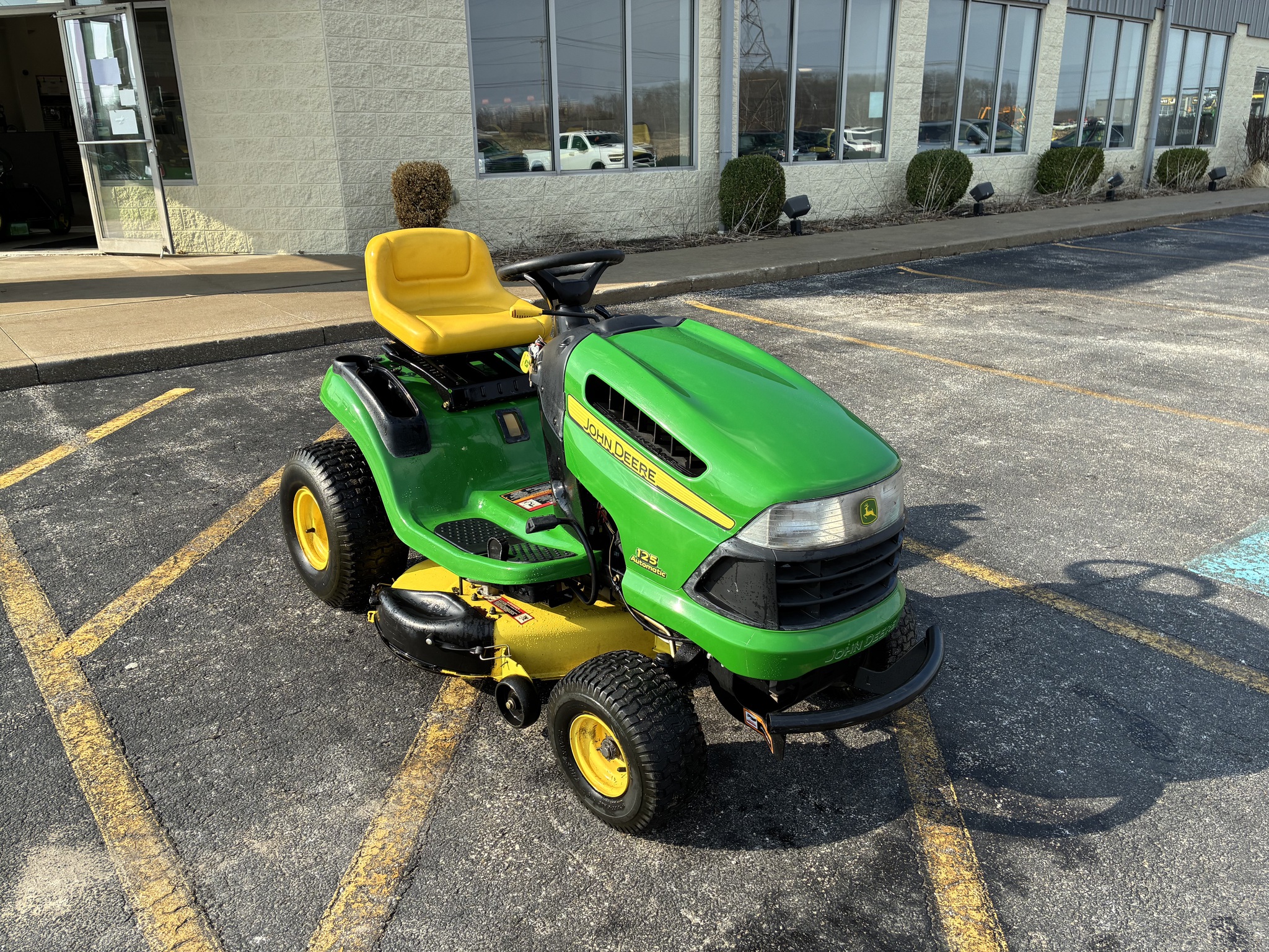 2006 John Deere 125 Image 1