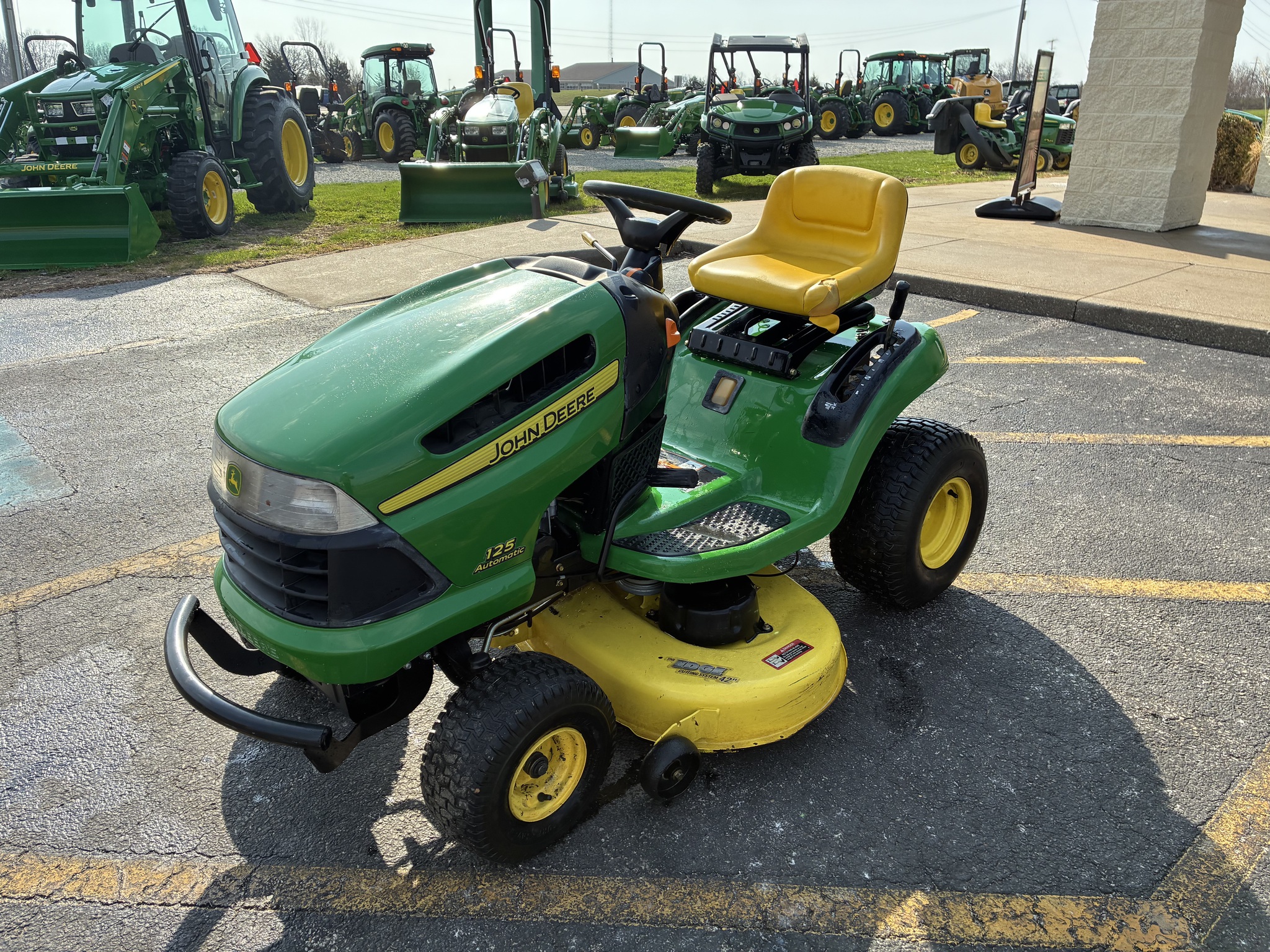 2006 John Deere 125 Image 7