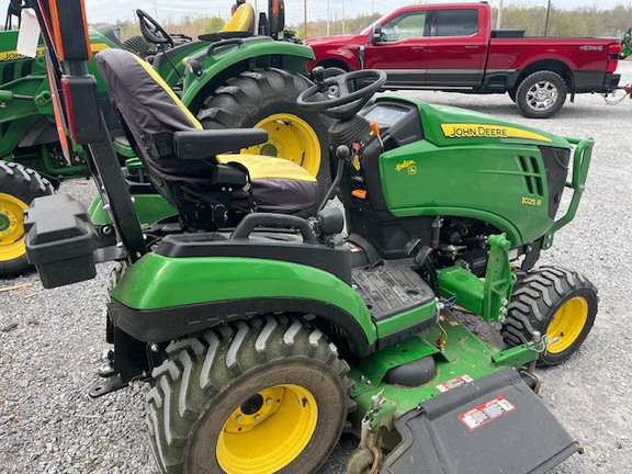 Photo of 2018 John Deere 1025R